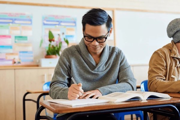 Essay Writing online course in Pakistan